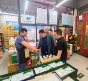 郏县冢头镇：夜查“九小场所”除隐患  站岗放哨护平安