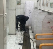 南阳市卧龙区梅溪街道：网格巡查排隐患 疏通公厕解民忧