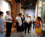 锚定改革方向 抓实“四好”建设 汪鸿雁莅临于都调研贡江商会工作