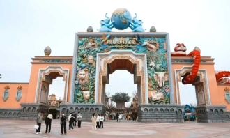 中原放心消费万里行”活动首站走进银基国际度假区