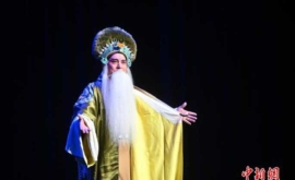 蒲剧《金沙滩》再现家国情