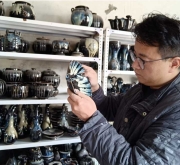 王英豪：匠心独运，以手制仿古花瓷续写“唐钧”传奇