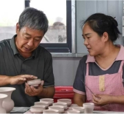 王国奇：择一事终一生，复烧汝瓷