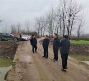 南阳市宛城区副区长黄振到金华镇开展巡林并部署春季义务植树工作