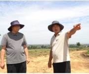 叶县：整修道路惠民 护航“三夏”生产