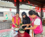 粽香传孝道   文明润冢头 ——郏县冢头镇端午佳节绘就敬老爱老新画卷