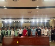 开国将军曾雍雅之女曾莹教授莅临赣州四中讲学