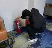 南阳市卧龙区梅溪街道：节后消防安全不打烊 筑牢社区安全防护网