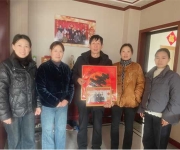 巾帼暖夕阳   情系金婚年——镇平县妇联开展敬老关爱服务活动​