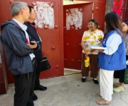 河南省平顶山市调查队到石龙区南顾庄社区开展劳动力调查入户陪访指导工作