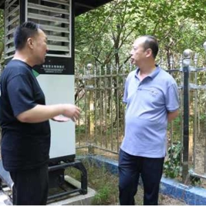 郑州市林业局到中牟县督导林草有害生物防控工作