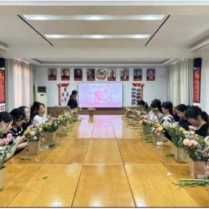开封市祥符区刘店乡开展“巧手过七夕 情满幸福家”花束制作活动 ...