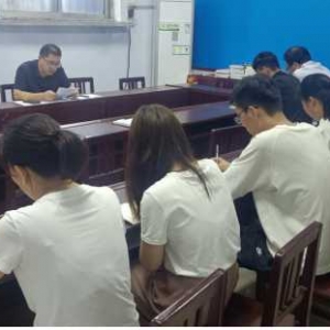 平顶山市石龙区统计局组织传达学习习近平总书记关于《法治思想、经济思想、生态文明思想》讲话精神内容