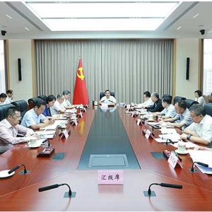 农业农村部党组召开会议 传达学习中共中央政治局常委会会议精神 进一步部署农业防灾救灾和灾后恢复生产工作
