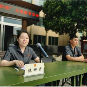 卢氏：法院干警为应征入伍新兵送上役前“法治第一课”