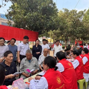 沁阳市举办2023年“服务百姓健康行动”大型义诊活动