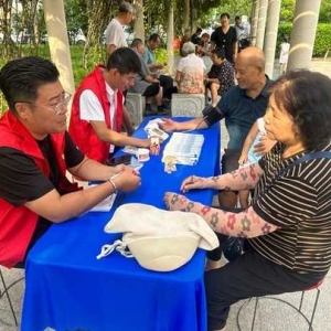 郑州市汇城社区：呵护口腔健康 绽放美丽笑容