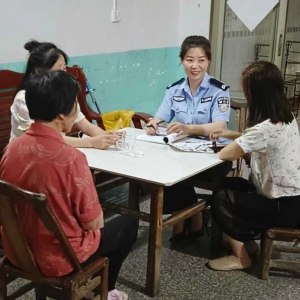 杨烨：绽放在社区的“太阳花”