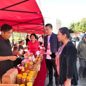 宝丰县城关镇纪委：强化服务意识 优化营商环境