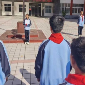 遂平县第六小学开展“诚信伴我行”主题教育暨表彰活动