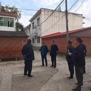西峡县五里桥镇：主题教育引领六类户房屋安全排查，全力保障人民群众生命财产安全