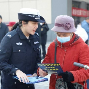 滑县公安以多种方式深入开展宪法宣传活动