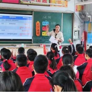 唐河县第二小学开展“课堂教学大比武”活动