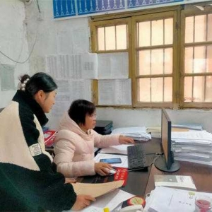 唐河县祁仪镇：开展集中整理精准扶贫档案规范整理工作
