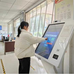 镇平县马庄乡：服务走在前 办事不再难