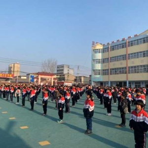 传承雷锋精神，共建和谐校园——平舆县古槐二小东区开展学雷锋系列活动
