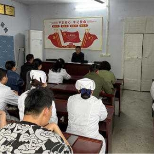 唐河县卫生学校附属医召开“两考”考前专题会议
