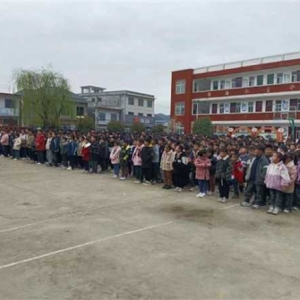 方城县四里店镇第四中心小学:多措并举防溺水 家校沟通齐努力