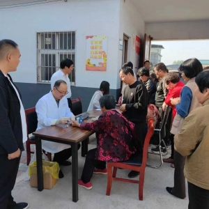 宝丰县石桥镇：“体检站点”更便捷 慢病筛查全覆盖