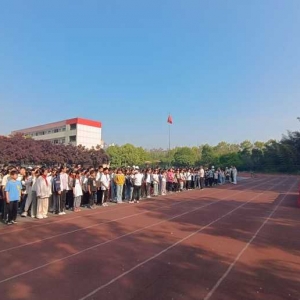 绳索飞扬 舞动青春——平舆县第二实验小学举行跳绳比赛活动