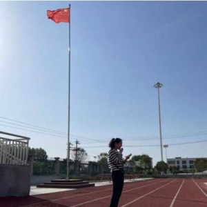 “劳动励心智，实践促成长”——罗山县楠杆镇中心学校东校区开展五一劳动节主题活动