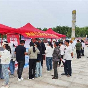 方城杨集镇：搭起就业“连心桥” 破解企业用工难