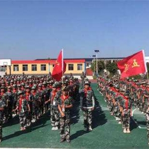 唐河县桐河乡：国防教育进校园 同心共筑强国梦