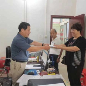 镇平县残联：“亲身办 走流程”便民服务在一线