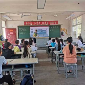 桐柏县朱庄镇：开展交通安全教育　全力护航学生安全