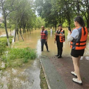 唐河国家湿地公园发展保护中心：水灾过后清淤忙