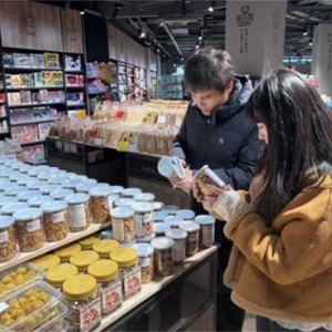 社旗县潘河街道滨河社区：开展食品安全检查 共建“平安法治星”