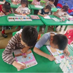 劳动“童”行  乐享成长 ——唐河县苍台镇第一幼儿园五一主题教育活动