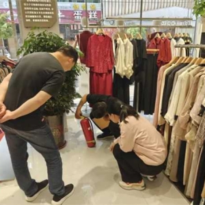 新野县新甸铺镇：筑牢安全防线，护航节日平安