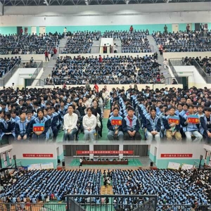 社旗县第二完全学校：普法进校园 护航青春行
