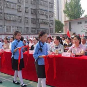 唐河县第二小学举行2025年春期校园文化艺术节