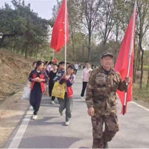 南召县石门乡：举行“赓续红色血脉 守护绿色未来”春日踏青活动