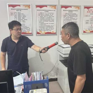 桐柏县朱庄镇：突击查岗测酒 狠抓作风建设