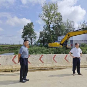 南阳市宛城区政府领导率队调研林地防洪工作