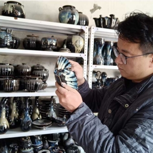 王英豪：匠心独运，以手制仿古花瓷续写“唐钧”传奇