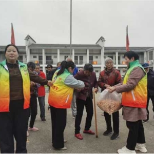 桐柏县毛集镇：重阳情暖敬老院，关爱温润老人心